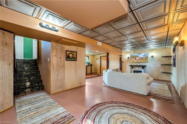 166 Lynnewood Drive, Mount Airy, NC 27030