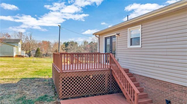 166 Lynnewood Drive, Mount Airy, NC 27030