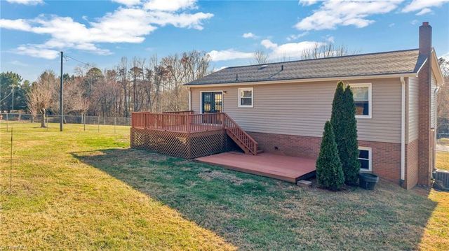 166 Lynnewood Drive, Mount Airy, NC 27030
