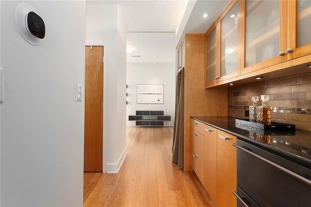 1603 Summit Street, Kansas City, MO 64108