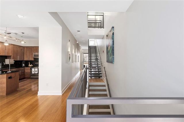 1603 Summit Street, Kansas City, MO 64108