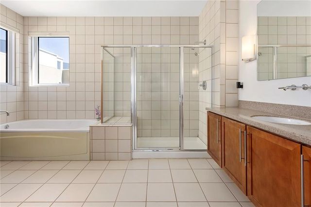 1603 Summit Street, Kansas City, MO 64108