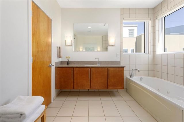 1603 Summit Street, Kansas City, MO 64108