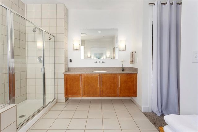 1603 Summit Street, Kansas City, MO 64108