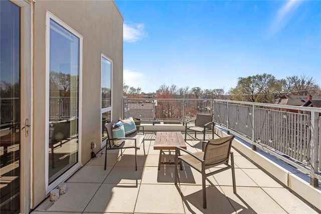 1603 Summit Street, Kansas City, MO 64108