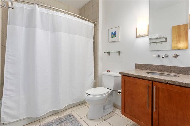 1603 Summit Street, Kansas City, MO 64108