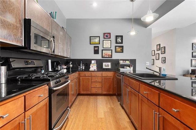 1603 Summit Street, Kansas City, MO 64108