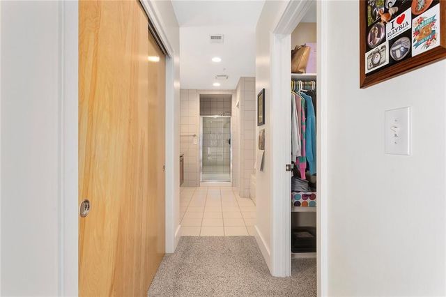 1603 Summit Street, Kansas City, MO 64108