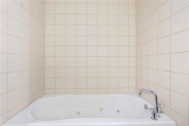 1603 Summit Street, Kansas City, MO 64108