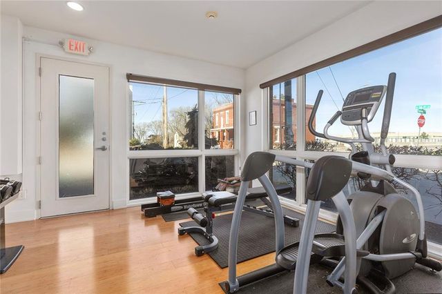 1603 Summit Street, Kansas City, MO 64108