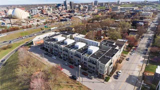 1603 Summit Street, Kansas City, MO 64108