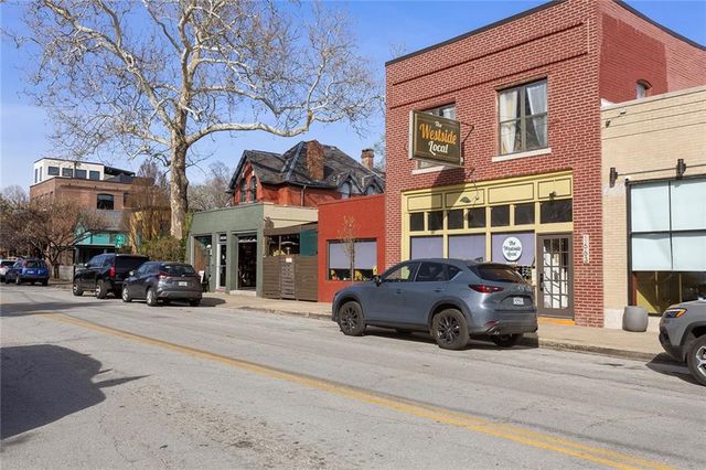 1603 Summit Street, Kansas City, MO 64108