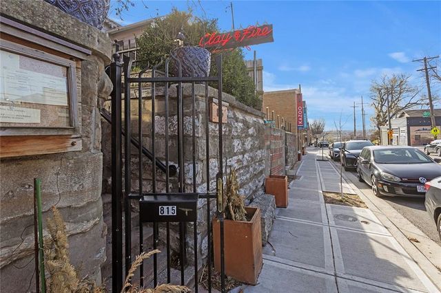 1603 Summit Street, Kansas City, MO 64108