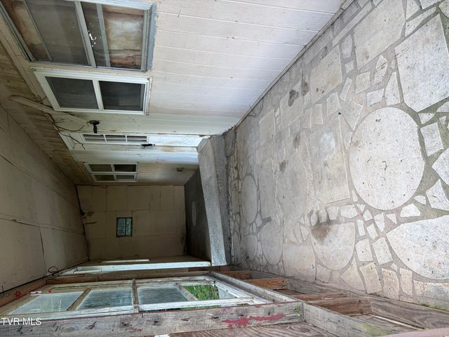 1315 East Myrtle Avenue, Johnson City, TN 37601