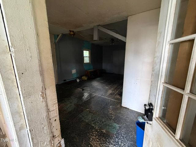 1315 East Myrtle Avenue, Johnson City, TN 37601