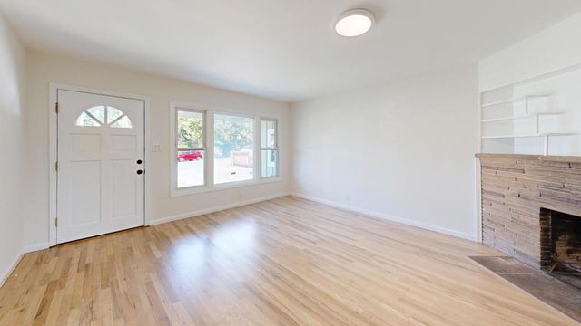 1112 Bay Road, East Palo Alto, CA 94303