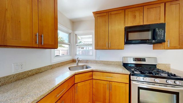 1112 Bay Road, East Palo Alto, CA 94303