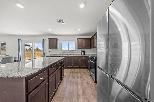 1879 Saddle Ranch Trail, San Jacinto, CA 92582