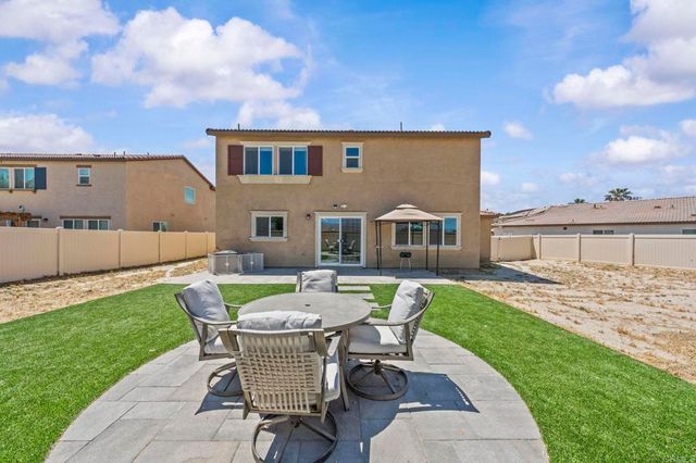 1879 Saddle Ranch Trail, San Jacinto, CA 92582