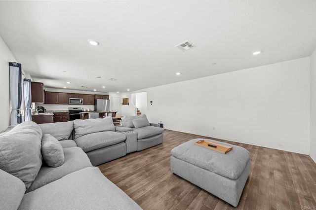 1879 Saddle Ranch Trail, San Jacinto, CA 92582