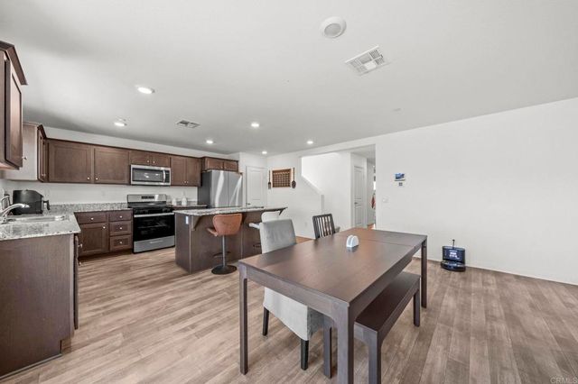 1879 Saddle Ranch Trail, San Jacinto, CA 92582