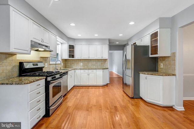 8603 JACKSON AVE, Manassas, VA 20110