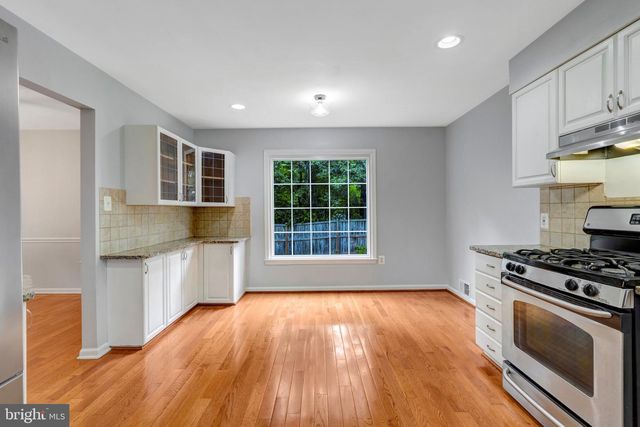 8603 JACKSON AVE, Manassas, VA 20110