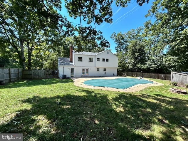 8603 JACKSON AVE, Manassas, VA 20110