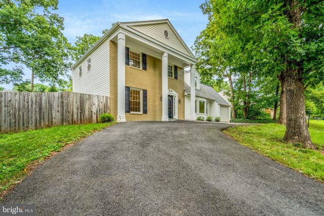 8603 JACKSON AVE, Manassas, VA 20110