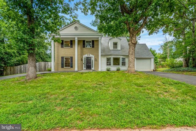 8603 JACKSON AVE, Manassas, VA 20110