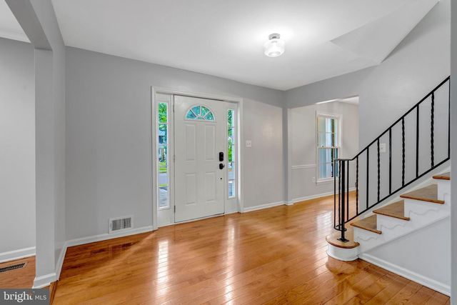 8603 JACKSON AVE, Manassas, VA 20110