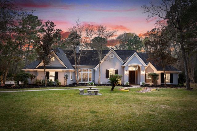 9511 Sendera Drive, Magnolia, TX 77354