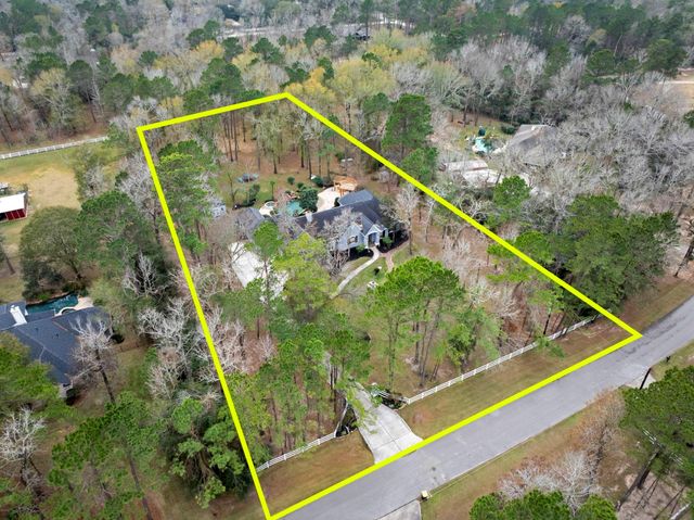 9511 Sendera Drive, Magnolia, TX 77354