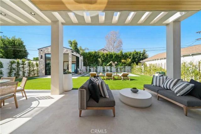 4941 Nagle Avenue, Sherman Oaks, CA 91423