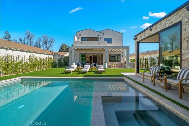 4941 Nagle Avenue, Sherman Oaks, CA 91423