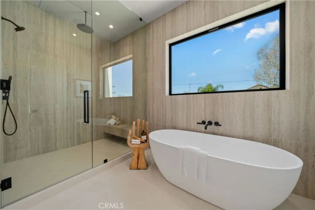 4941 Nagle Avenue, Sherman Oaks, CA 91423