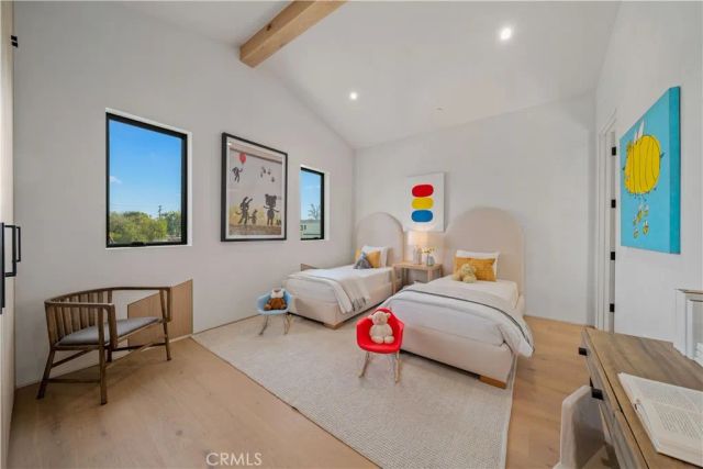 4941 Nagle Avenue, Sherman Oaks, CA 91423