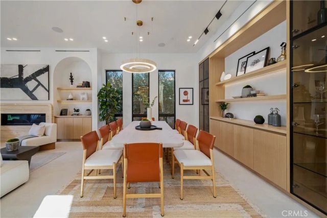 4941 Nagle Avenue, Sherman Oaks, CA 91423