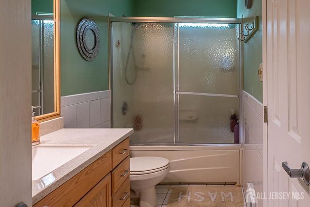 93 Hillsdale Avenue, East Brunswick, NJ 08816