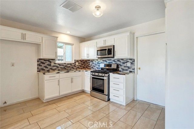 39203 Foxholm, Palmdale, CA 93551