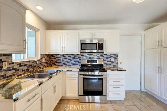 39203 Foxholm, Palmdale, CA 93551