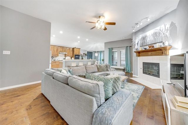 10312 Flat Creek Trail, Mckinney, TX 75072