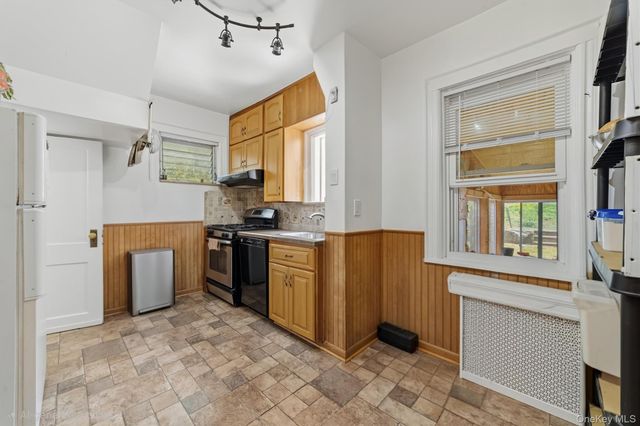 218 Sedgwick Avenue, Yonkers, NY 10705