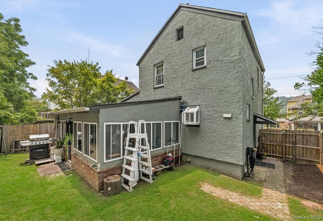 218 Sedgwick Avenue, Yonkers, NY 10705
