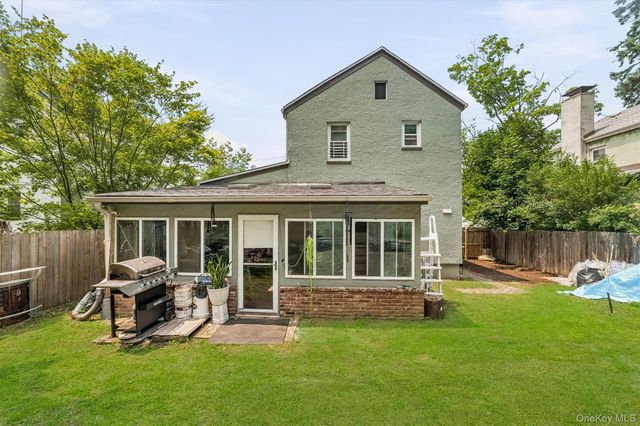 218 Sedgwick Avenue, Yonkers, NY 10705