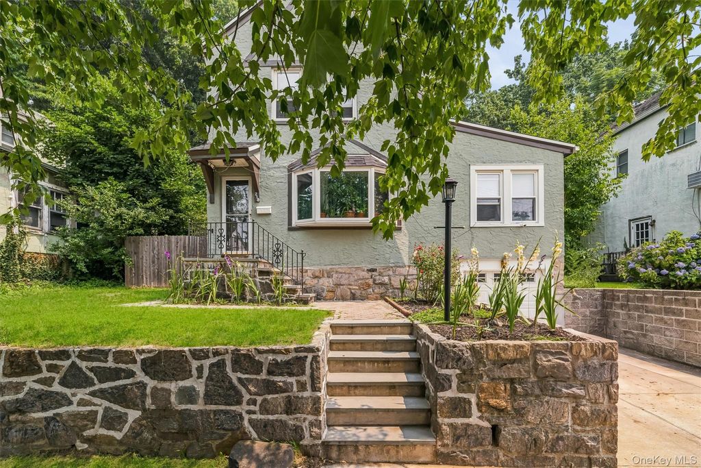 218 Sedgwick Avenue, Yonkers, NY 10705 — photo 5