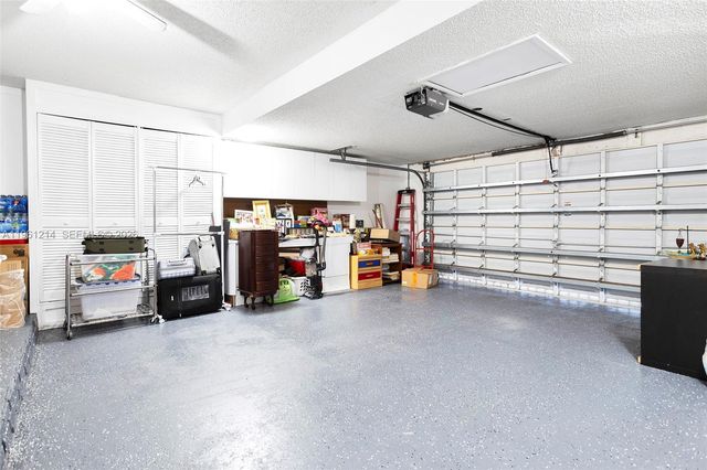 570 Royal Poinciana Ct, Weston, FL 33326