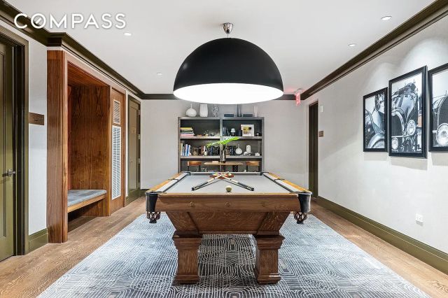 100 Barclay Street 21AD, New York City, NY 10007