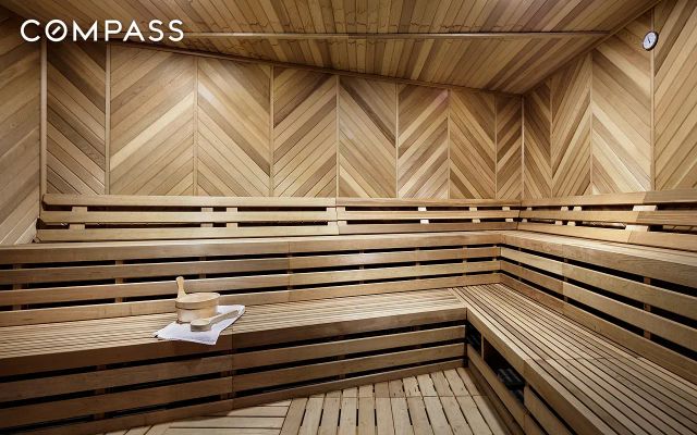 100 Barclay Street 21AD, New York City, NY 10007