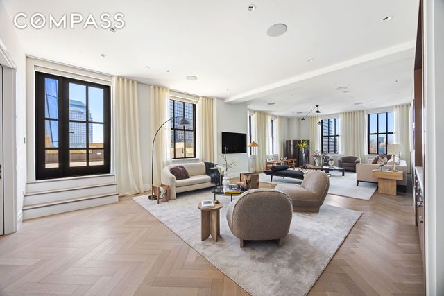 100 Barclay Street 21AD, New York City, NY 10007